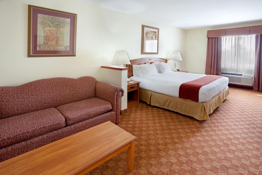 Holiday Inn Express Hotel And Suites Brownsville By Ihg Extérieur photo