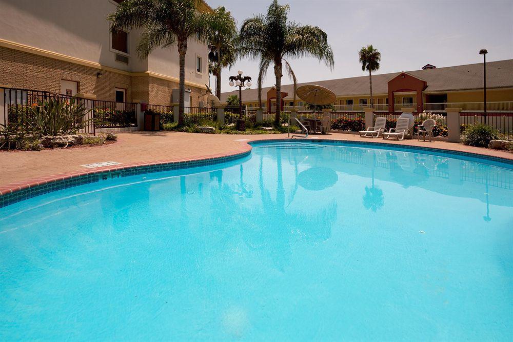 Holiday Inn Express Hotel And Suites Brownsville By Ihg Extérieur photo
