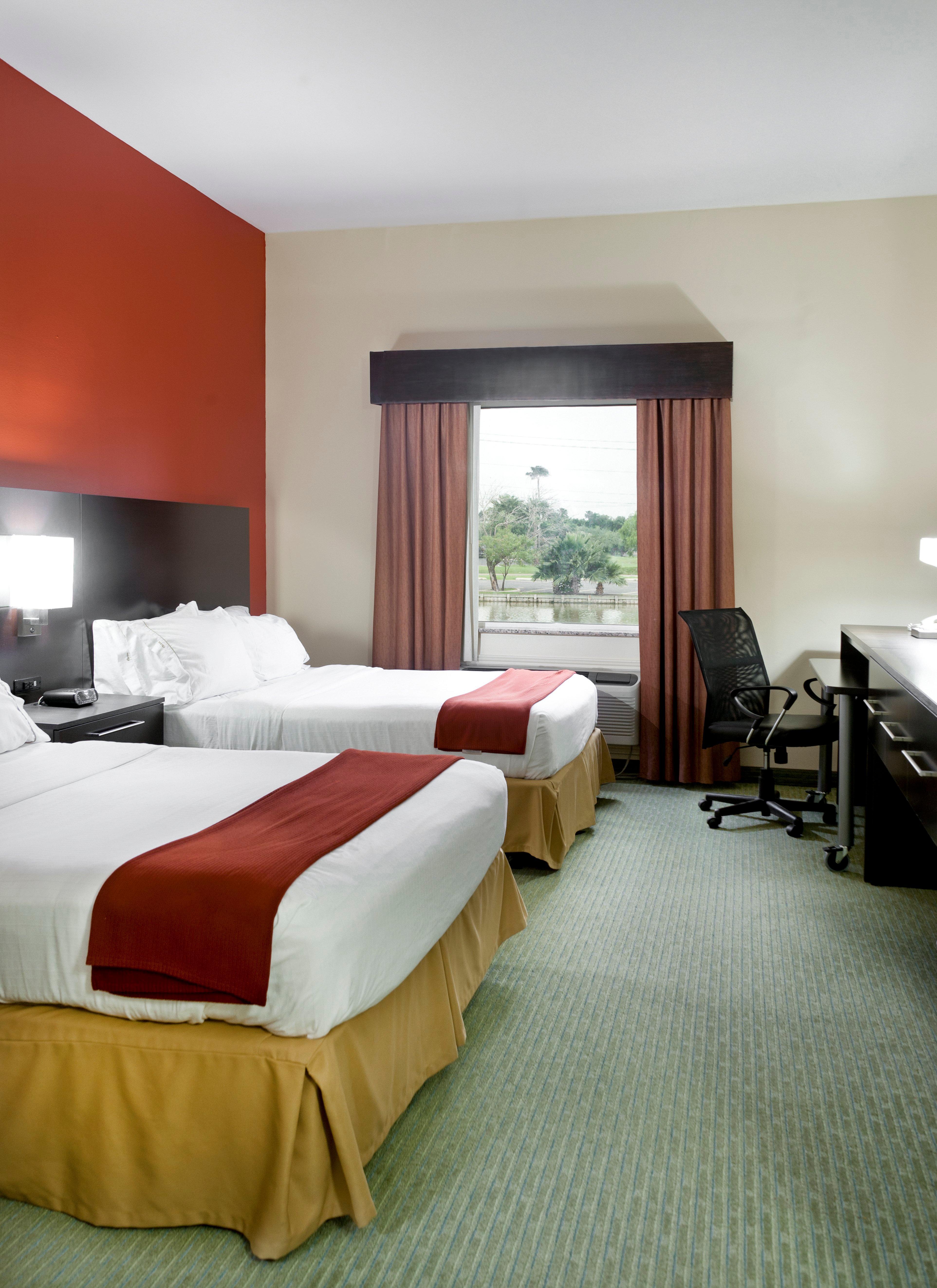 Holiday Inn Express Hotel And Suites Brownsville By Ihg Extérieur photo