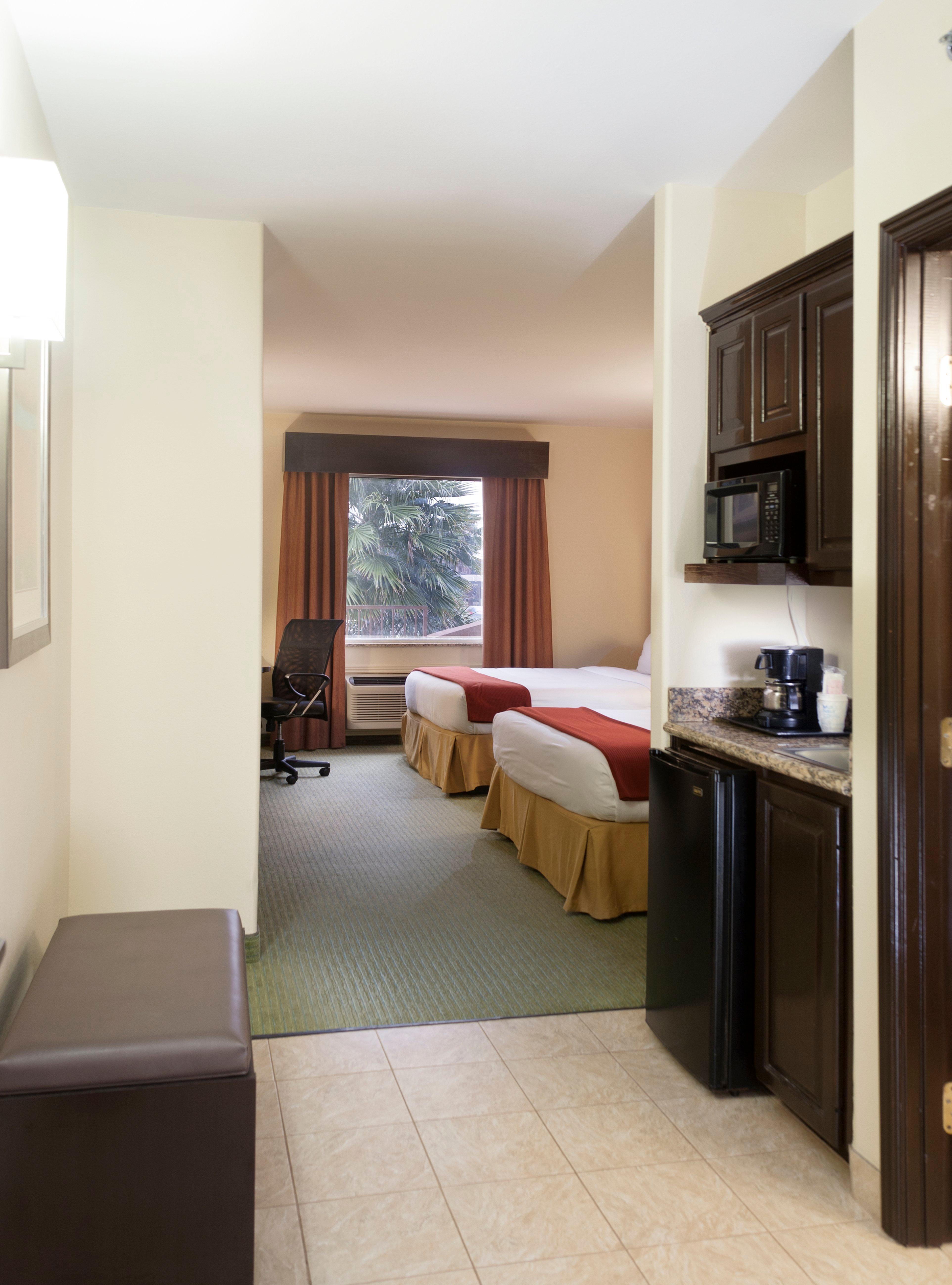 Holiday Inn Express Hotel And Suites Brownsville By Ihg Extérieur photo