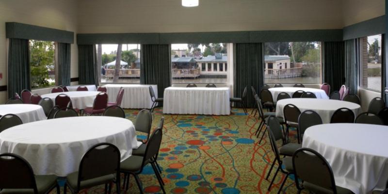 Holiday Inn Express Hotel And Suites Brownsville By Ihg Extérieur photo