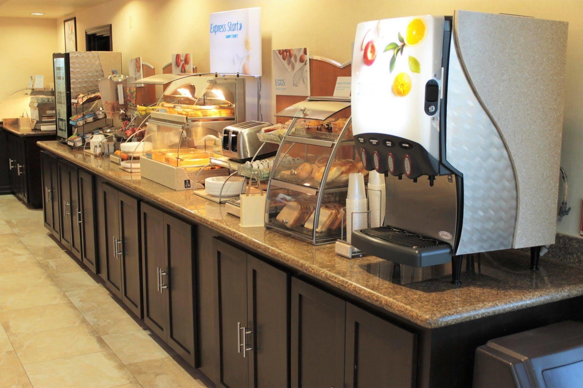 Holiday Inn Express Hotel And Suites Brownsville By Ihg Extérieur photo