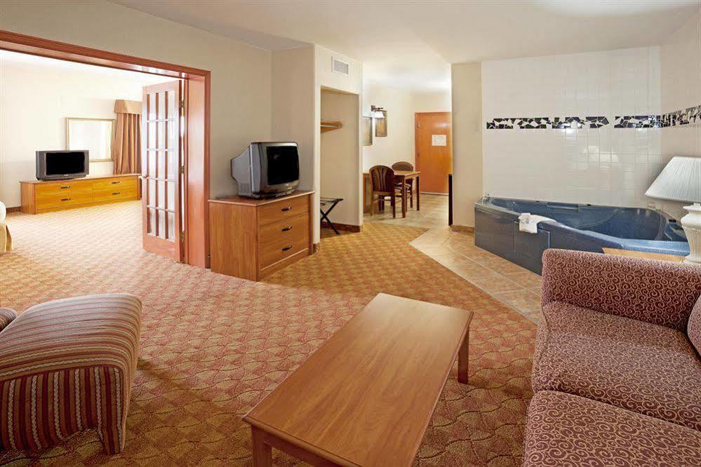 Holiday Inn Express Hotel And Suites Brownsville By Ihg Chambre photo